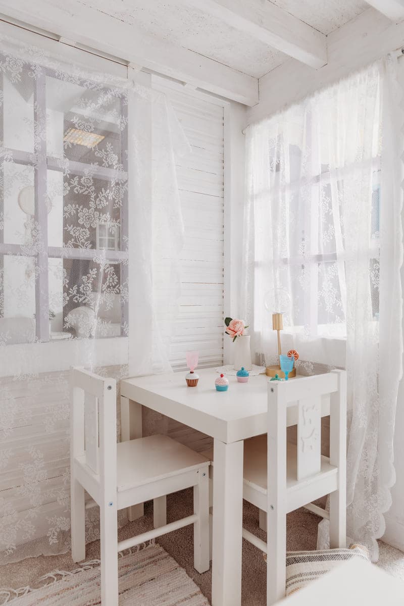 Laste laud Sweetheart Stuudio peotoas